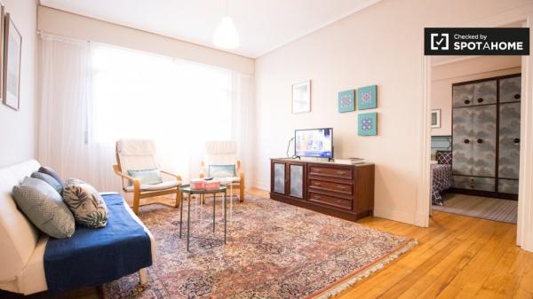 Amplia habitación en apartamento de 3 dormitorios en Uribarri, Bilbao