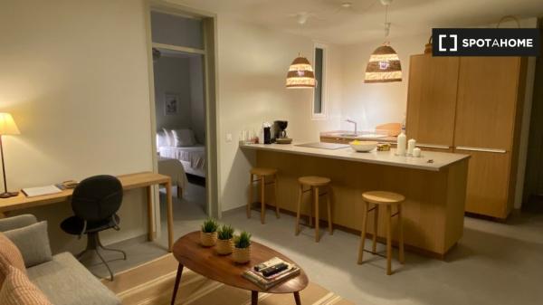 Apartamento de 2 dormitorios en alquiler en Arona, Tenerife