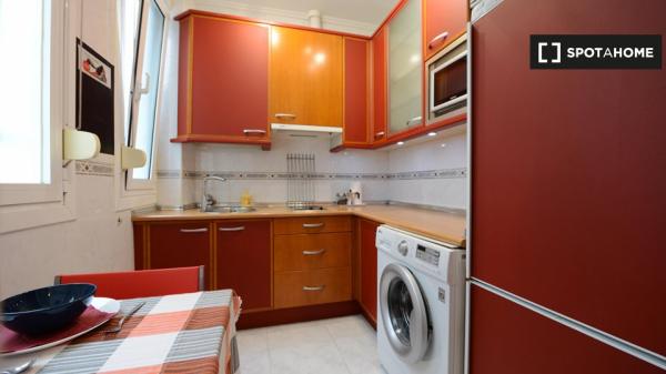 Apartamento de 1 dormitorio en alquiler en Abando, Bilbao