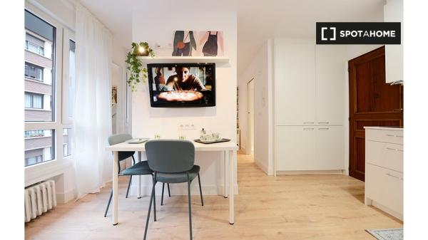 Piso en alquiler de 1 dormitorio en Las Cortes, Bilbao