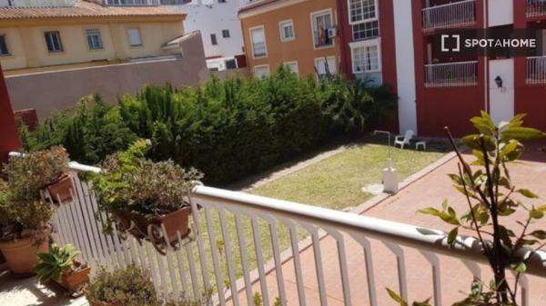 Apartamento completo de 2 dormitorios en Málaga