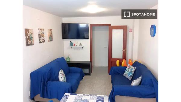 Apartamento de 3 habitaciones en alquiler en Dénia