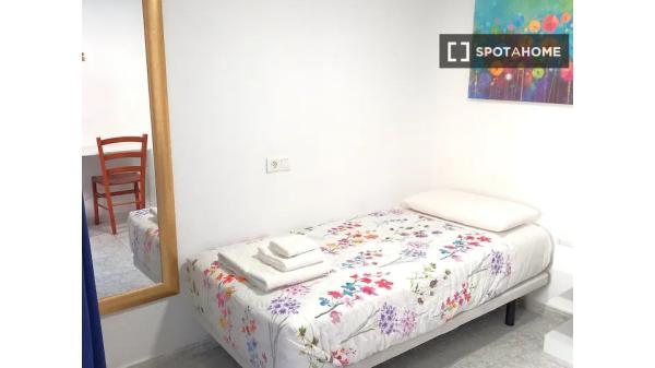 Apartamento de 3 habitaciones en alquiler en Dénia