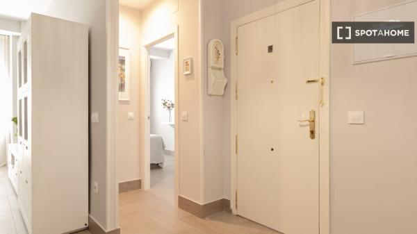 Apartamento completo de 2 dormitorios en Sevilla