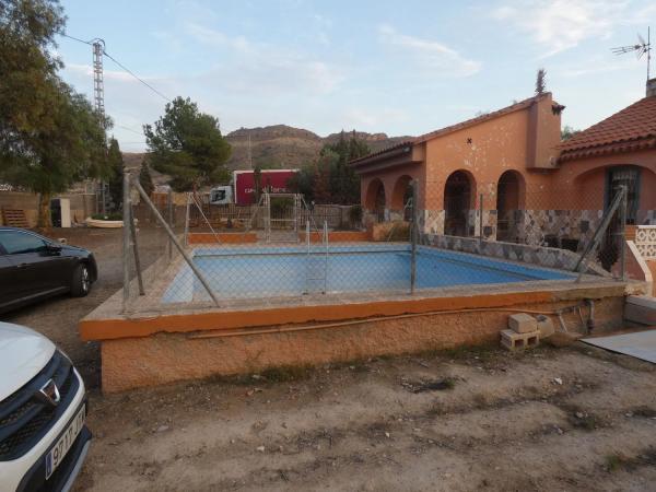 Casa independiente en camino Fondo De La Campaneta