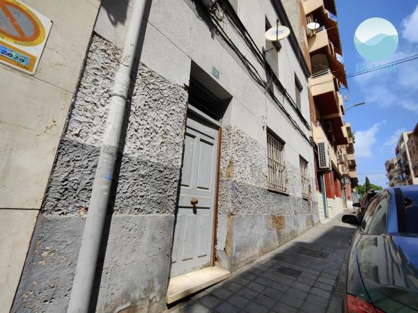 Casa independiente en calle Antonio Martín Trenco