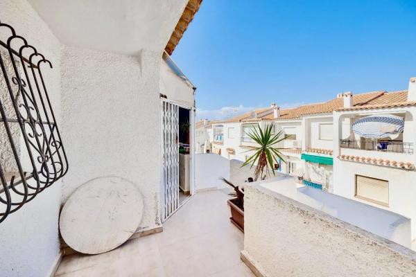 Casa independiente en calle Mar Menor