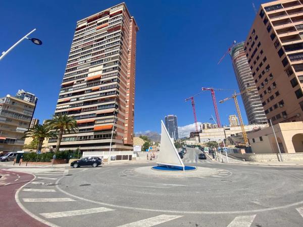 Piso en avenida de la Vila Joiosa, 2