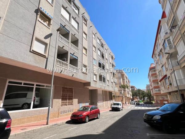 Estudio en calle Hermanos Bazán