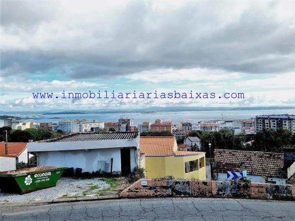 Chalet adosado en avenida Ferrol