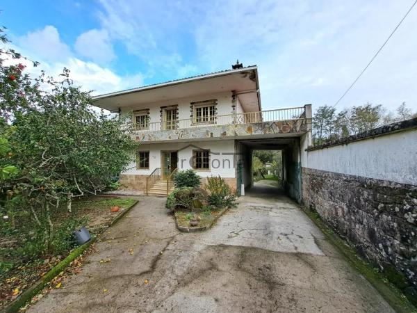 Casa independiente en calle de Muros