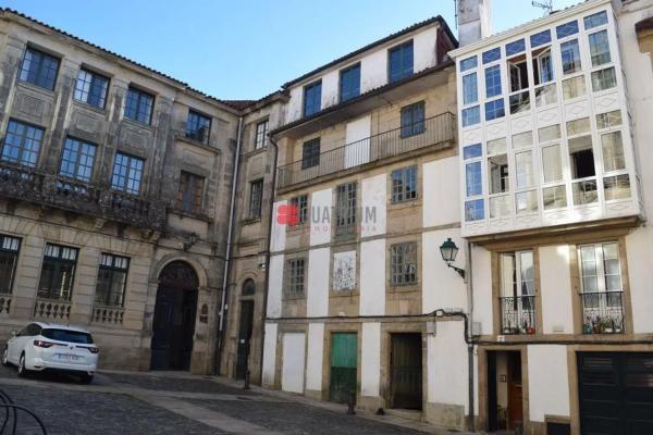 Casa independiente en plaza de Salvador Parga