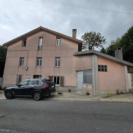 Casa independiente en Leiro