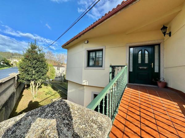 Casa independiente en travesía de Chamín