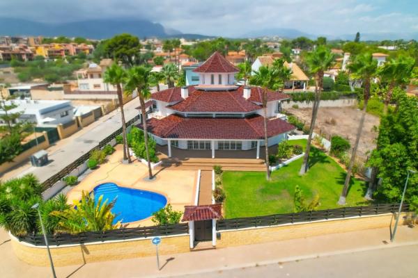 Chalet en calle Tenerife