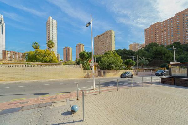 Piso en avenida de la Marina Baixa