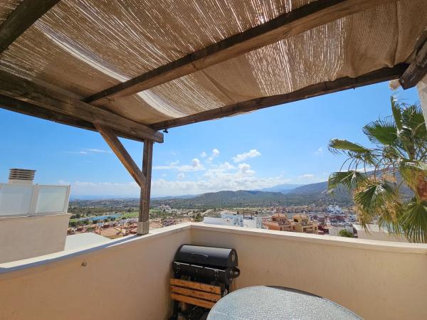 Chalet adosado en avenida de Granada, 2