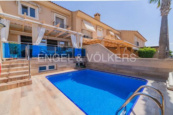 Chalet adosado en calle dels morros alts, 4