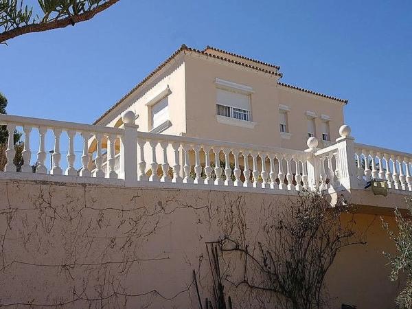 Casa independiente en calle Pr Oriola, 88