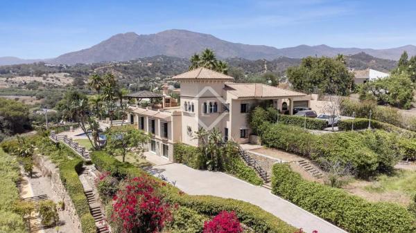 Casa independiente en Cerro Alonso Diaz