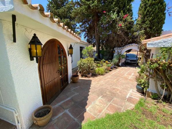 Casa independiente en calle Castaño