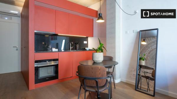 Estudio amueblado en un Co-Living en Barcelona