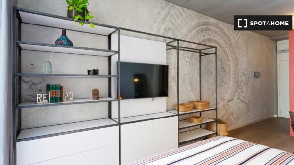 Estudio amueblado en un Co-Living en Barcelona