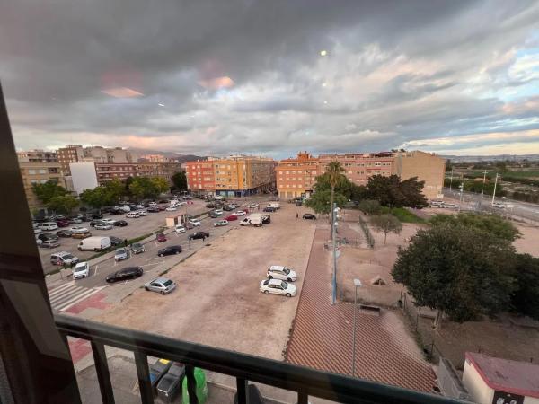 Piso en calle Castelló de la Plana