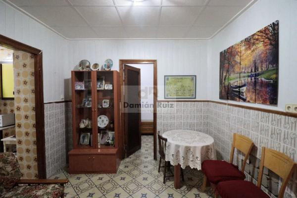 Chalet en calle Larramendi, 50