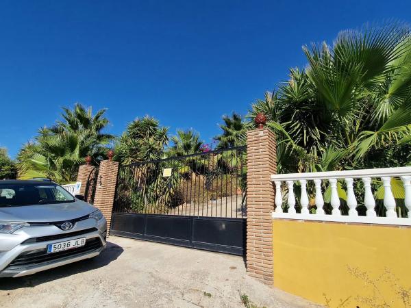 Casa independiente en calle alta