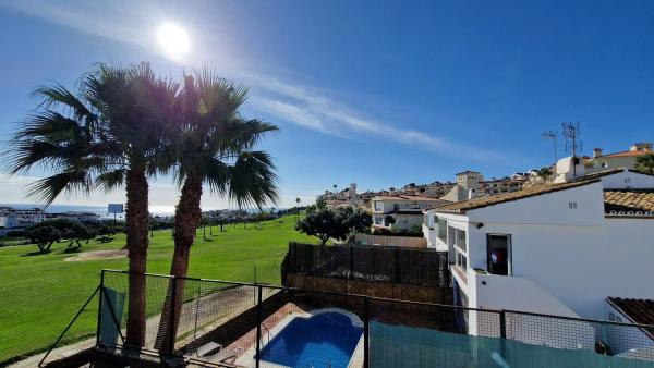 Chalet adosado en Urbanización Brisas i