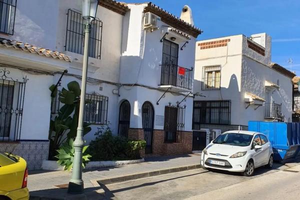 Casa independiente en calle Andalucía