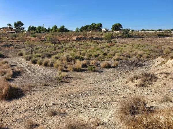 Terreno en calle Sierra Reclot