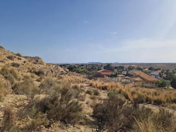 Terreno en calle de l' Andalucita, 8