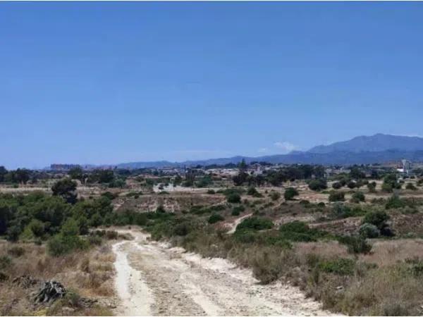 Terreno en avenida Joan Carles i