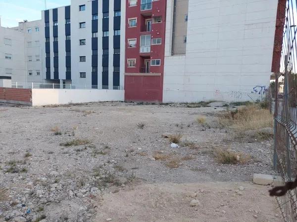 Terreno en Barrio Toscar