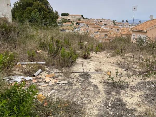 Terreno en calle Sierra de Guadarrama, 12