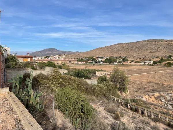 Terreno en calle Cuevas Norte, 55 -57