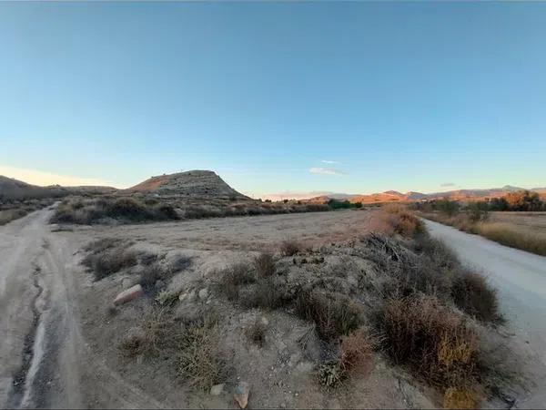 Terreno en camino de la Cova, 425