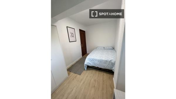 Habitación en piso compartido en Santander