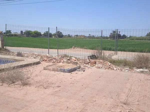 Terreno en calle Santa Águeda, 251