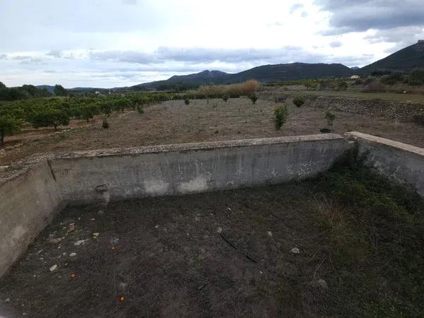 Terreno en Alcalalí