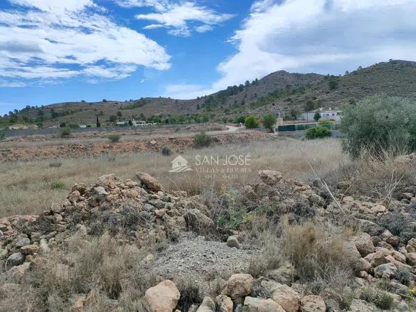 Terreno en Hondón de las Nieves