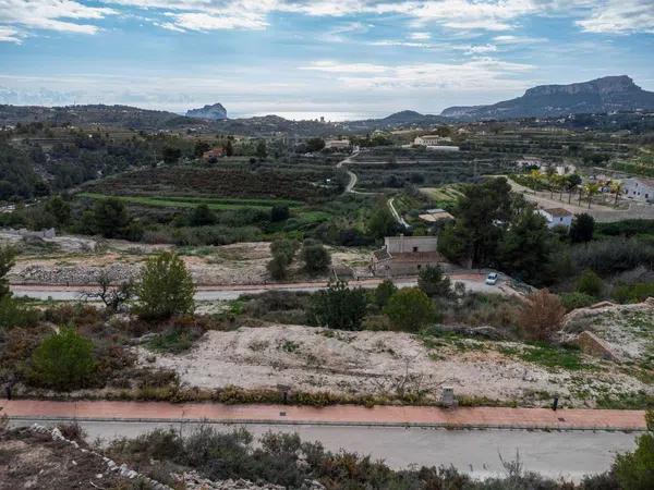 Terreno en calle Clara Campoamor