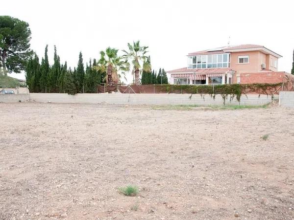 Terreno en calle Zarzas, 18