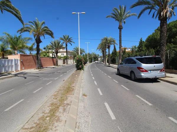 Terreno en Barrio Lomas de Cabo Roig-Los Dolses