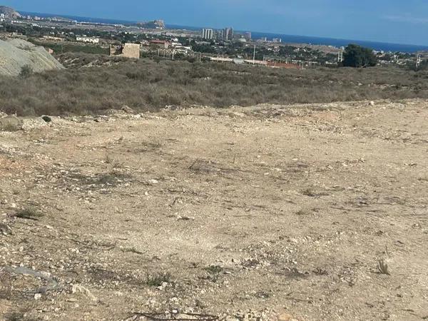 Terreno en calle Verdegás