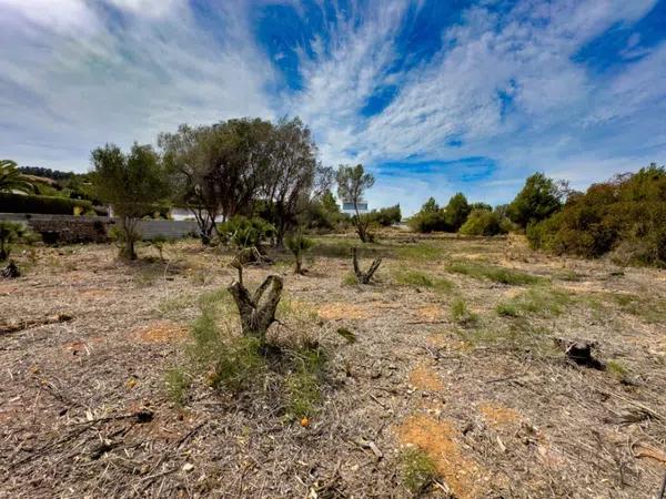 Terreno en Partida Comunes-Adsubia