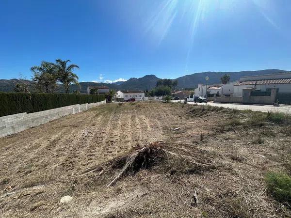 Terreno en Alcalalí