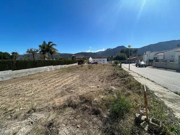 Terreno en Alcalalí